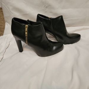 Marc Fisher leather bootie. Size 8 heel height 4.5 inch with 1/2 inch platform